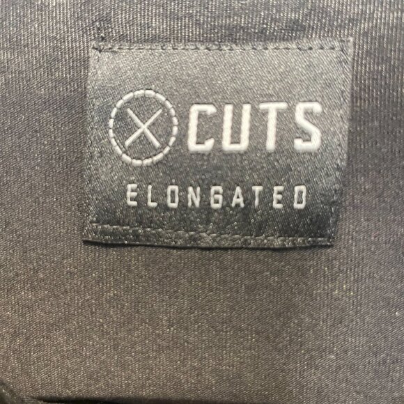 Cuts Elongated Tee Men’s Large Modern Fit, Premium Stretch, Excellent Condition - Picture 4 of 4